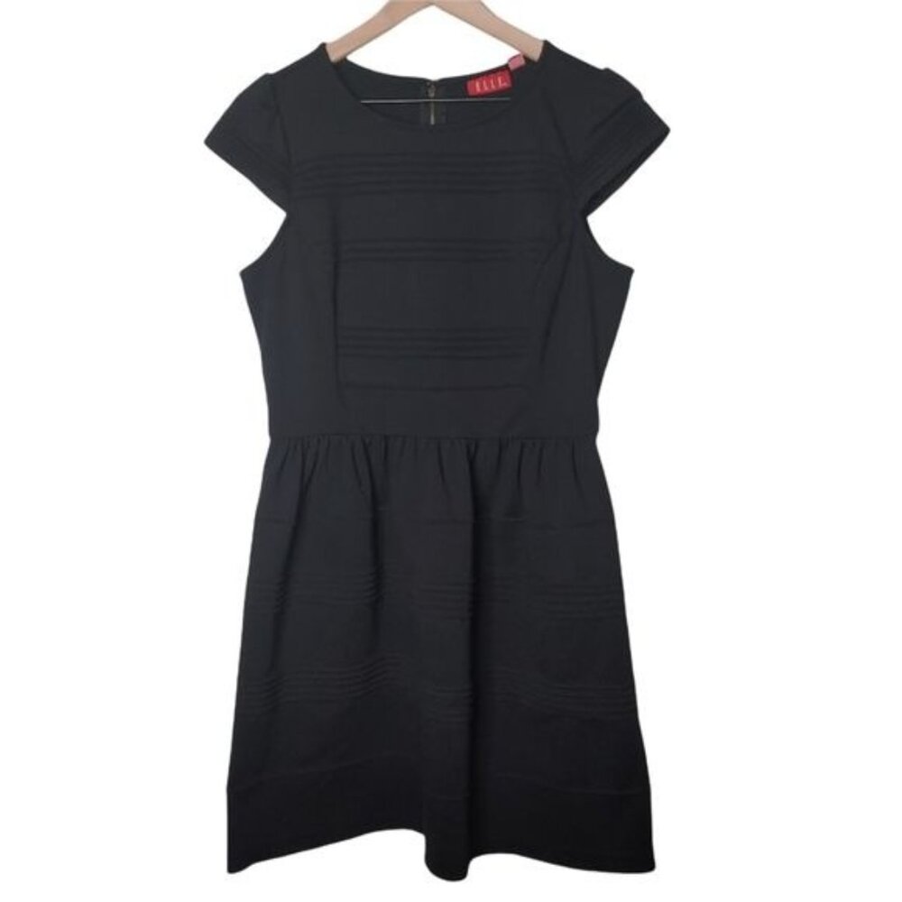 Elle dress womens size 12 Fit-Flare black cap sleeve pleated detail